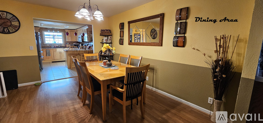 1296 Mc Ginness Avenue, Unit Room B Rental photo 3
